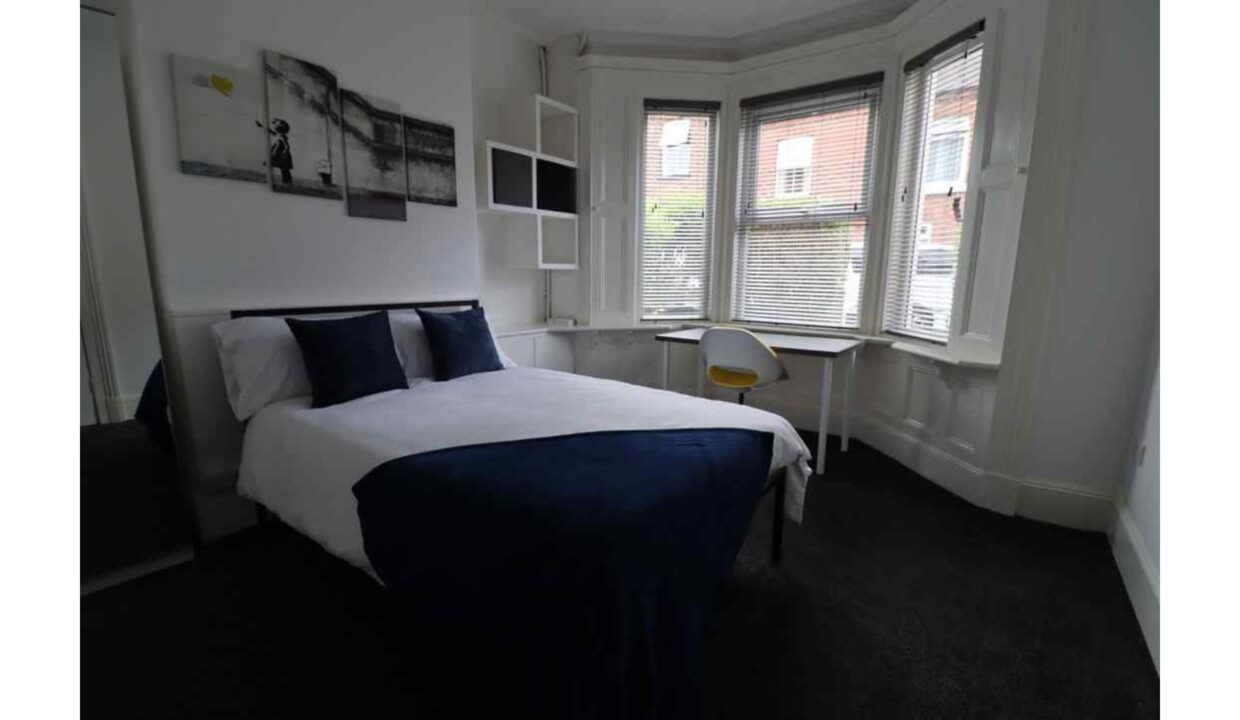 Louise street Main Bed1